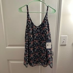 NWT Cabi Blue Floral Tank Flowy and Light Medium Flirt Cami Picnic Day